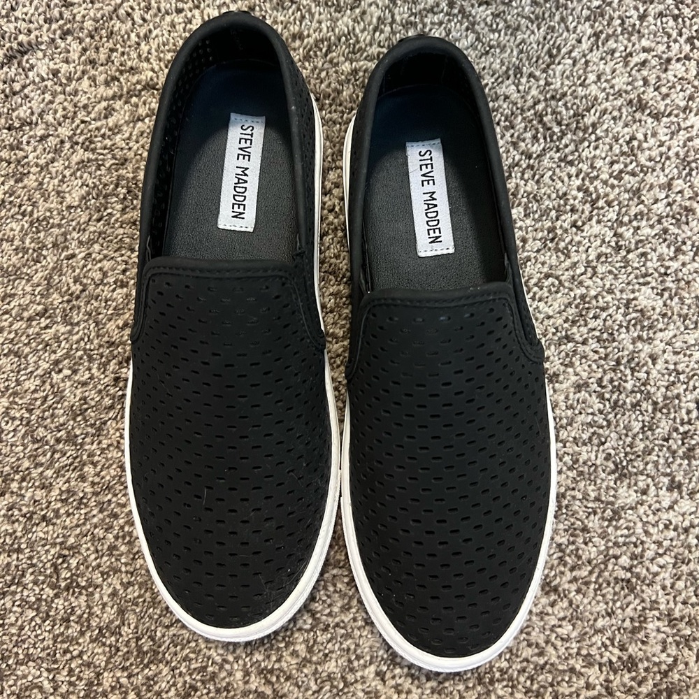 Steve Madden Black Eloise Shoes Size 8.5